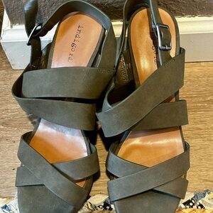Indigo Women's Wedges Sandals - Dark Green